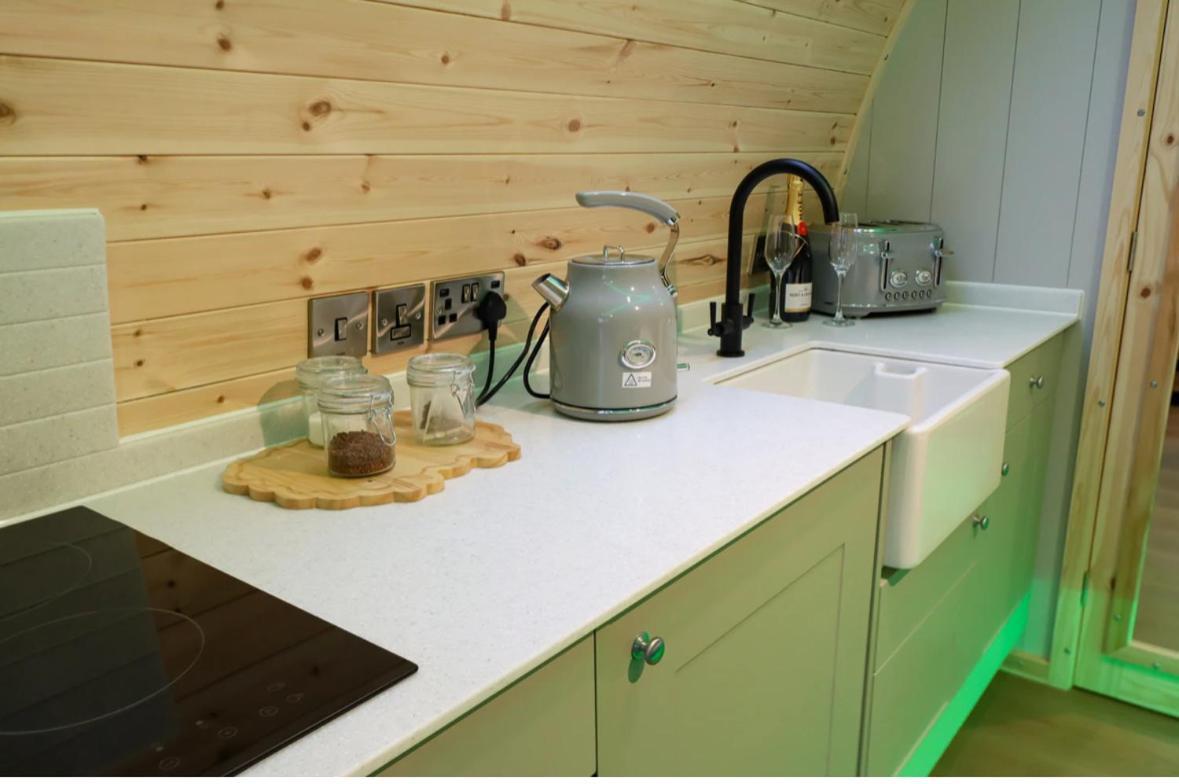 Primrose Glamping Pods Apartment *